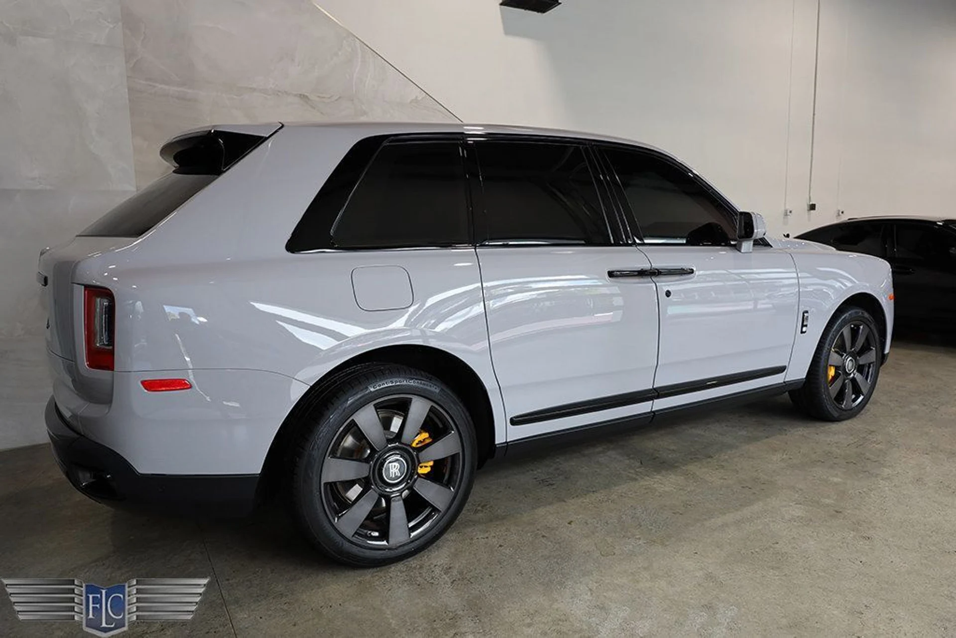 mph005_2618291436_used_2024_rolls_royce_cullinan_blackbadgesportutility_9689_22957854_6_1024_ca06c390ce