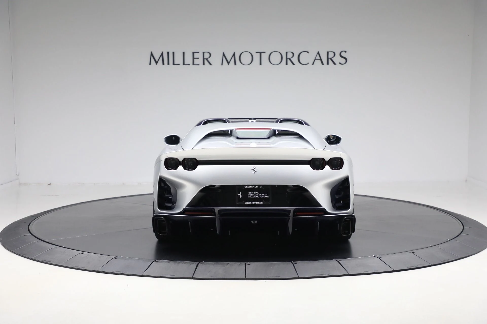 mph005_2619435866_Used_2024_Ferrari_812_Competizione_A_1765398640_261ac5fd5e