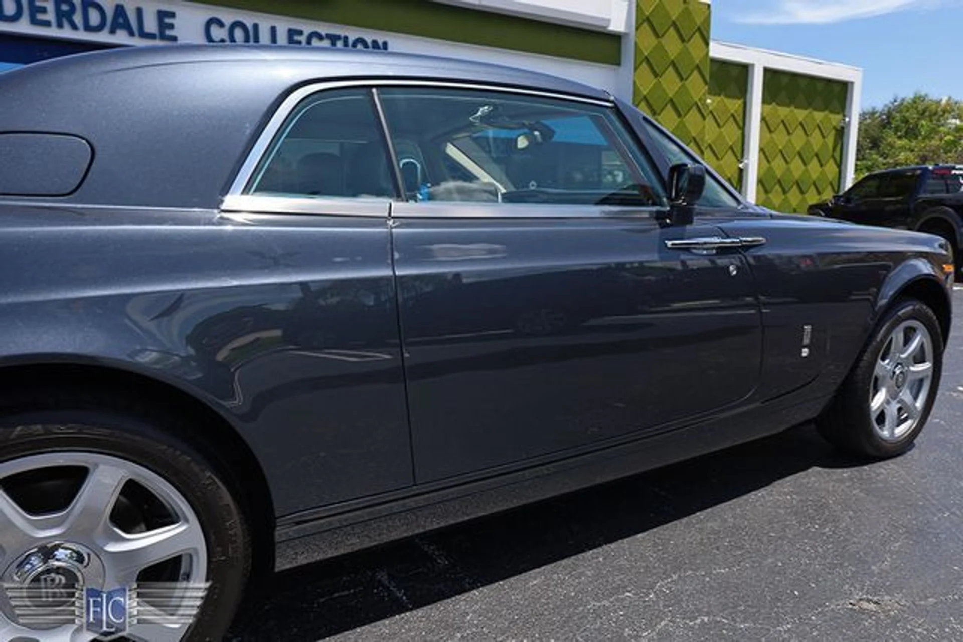mph005_2634997873_used_2009_rolls_royce_phantom_coupe_2drcoupe_6305_23064698_10_640_3deda359d9