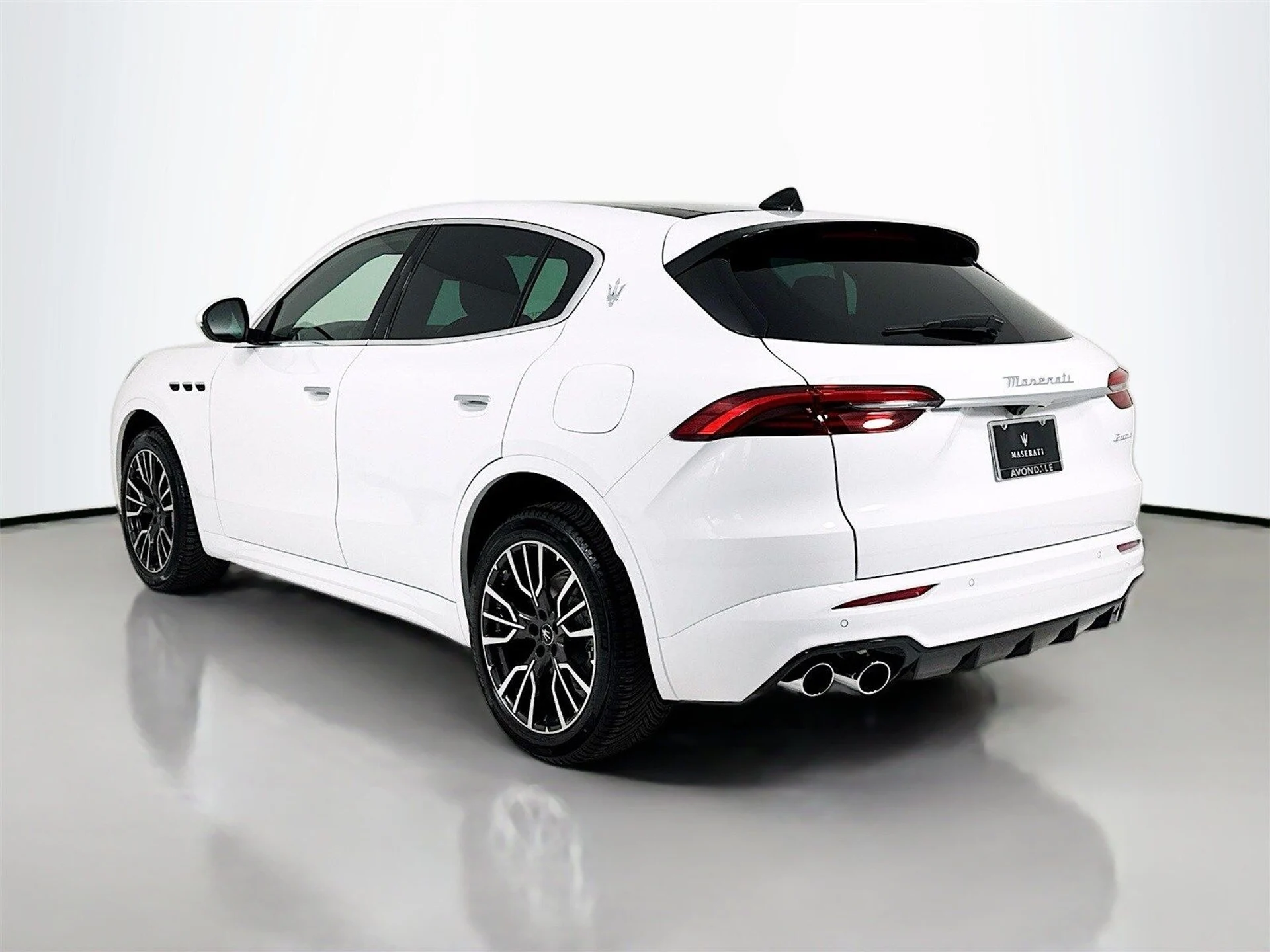 mph005_2645731480_02e59fcf50b5ec9266e5797664377d60x_47175e9c34