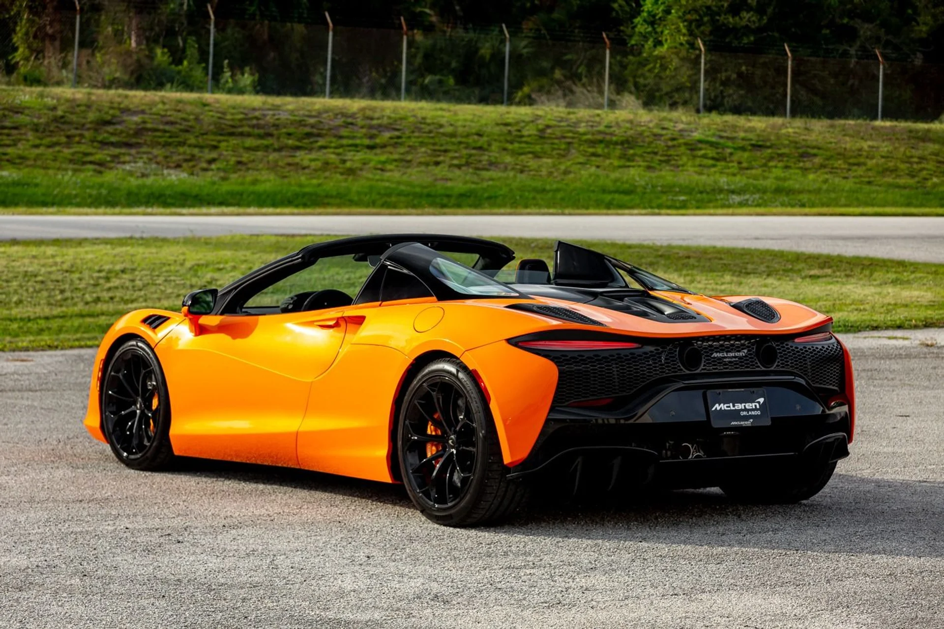 mph005_2646266411_457_p6_l_ce987f8da1