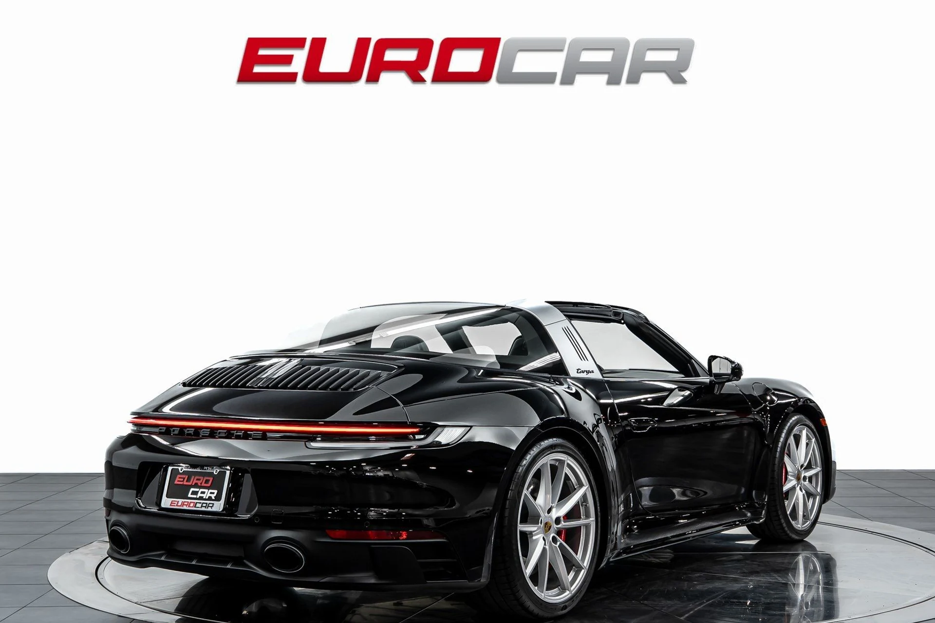 mph005_2648117620_image_6_936660be62