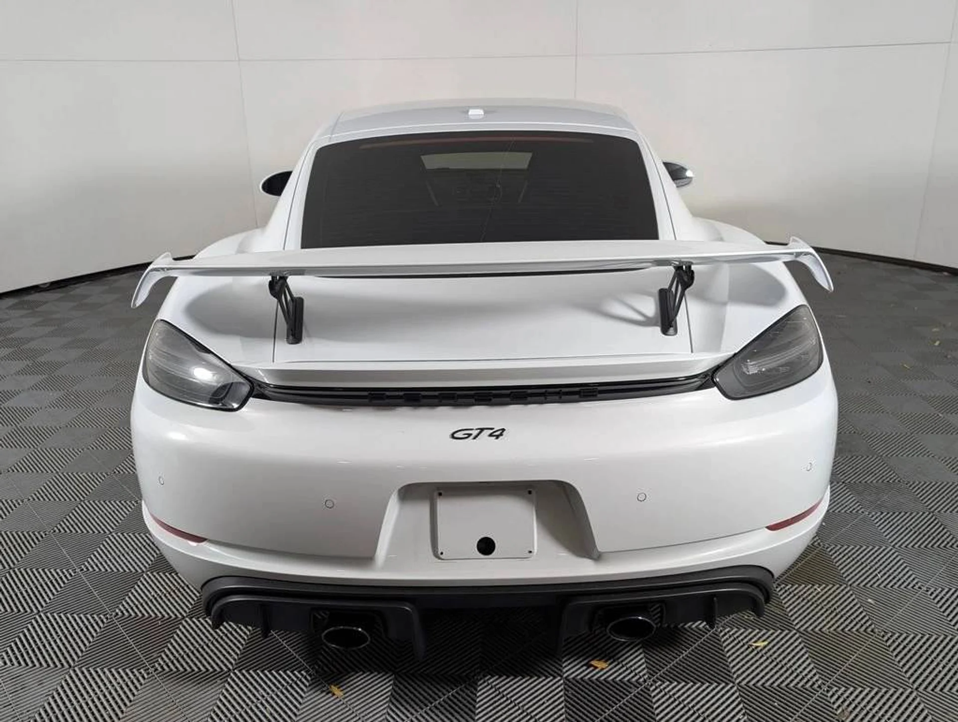 mph005_2653357058_1280_e325c67b51