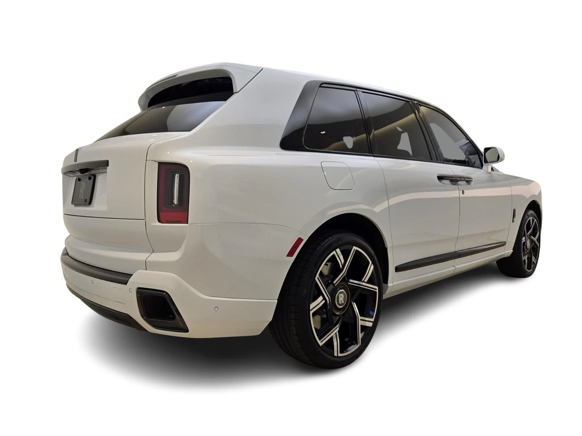 mph005_2659999000_New_2026_Rolls_Royce_Cullinan_1761025707_24e64b9d70