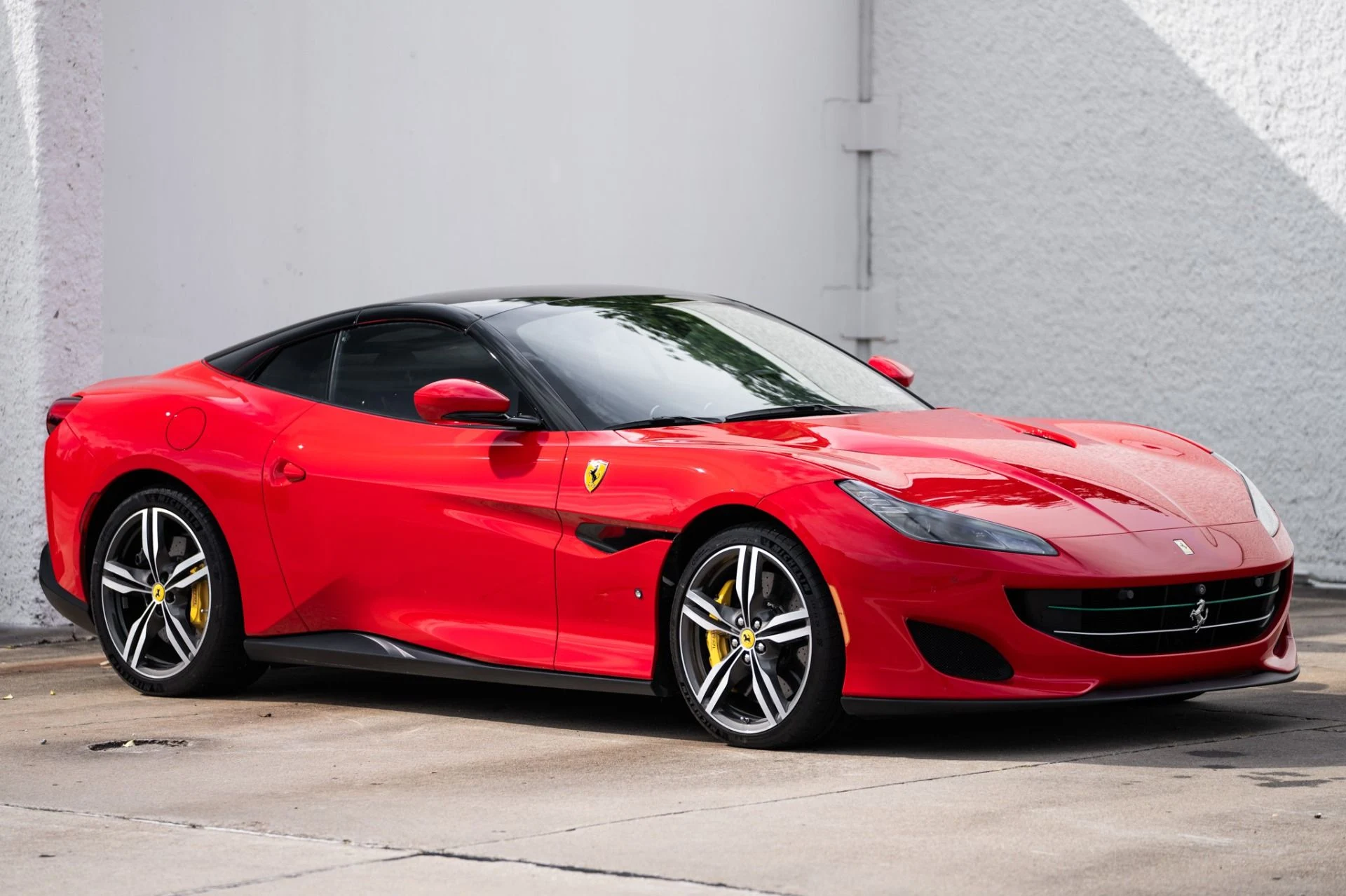 mph005_2661661480_Used_2019_Ferrari_Portofino_1768420452_671008cc94
