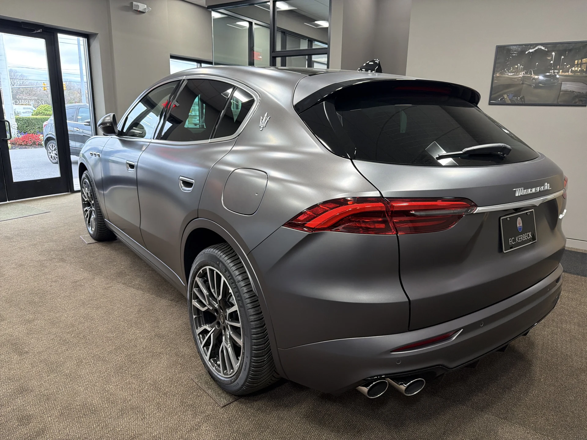 mph005_2667497968_6_1530a884d6