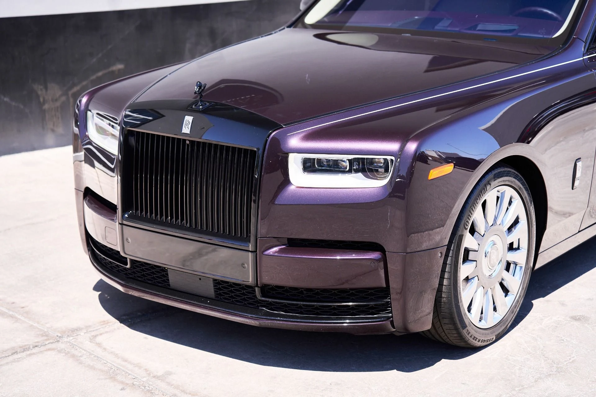 mph005_2674864082_Used_2019_Rolls_Royce_Phantom_Base_1747772635_87994094e9