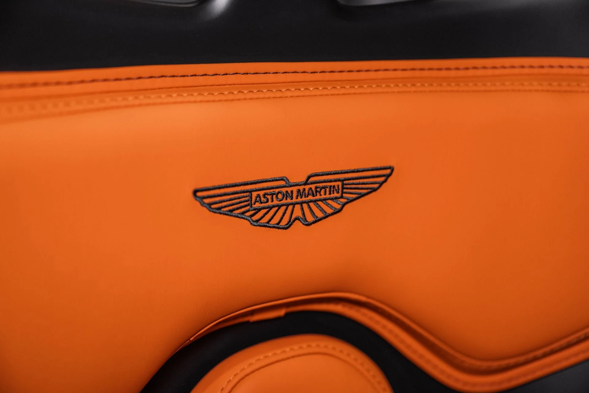 mph005_2675026026_New_2026_ASTON_MARTIN_VALHALLA_1775445551_f7f0a73c82