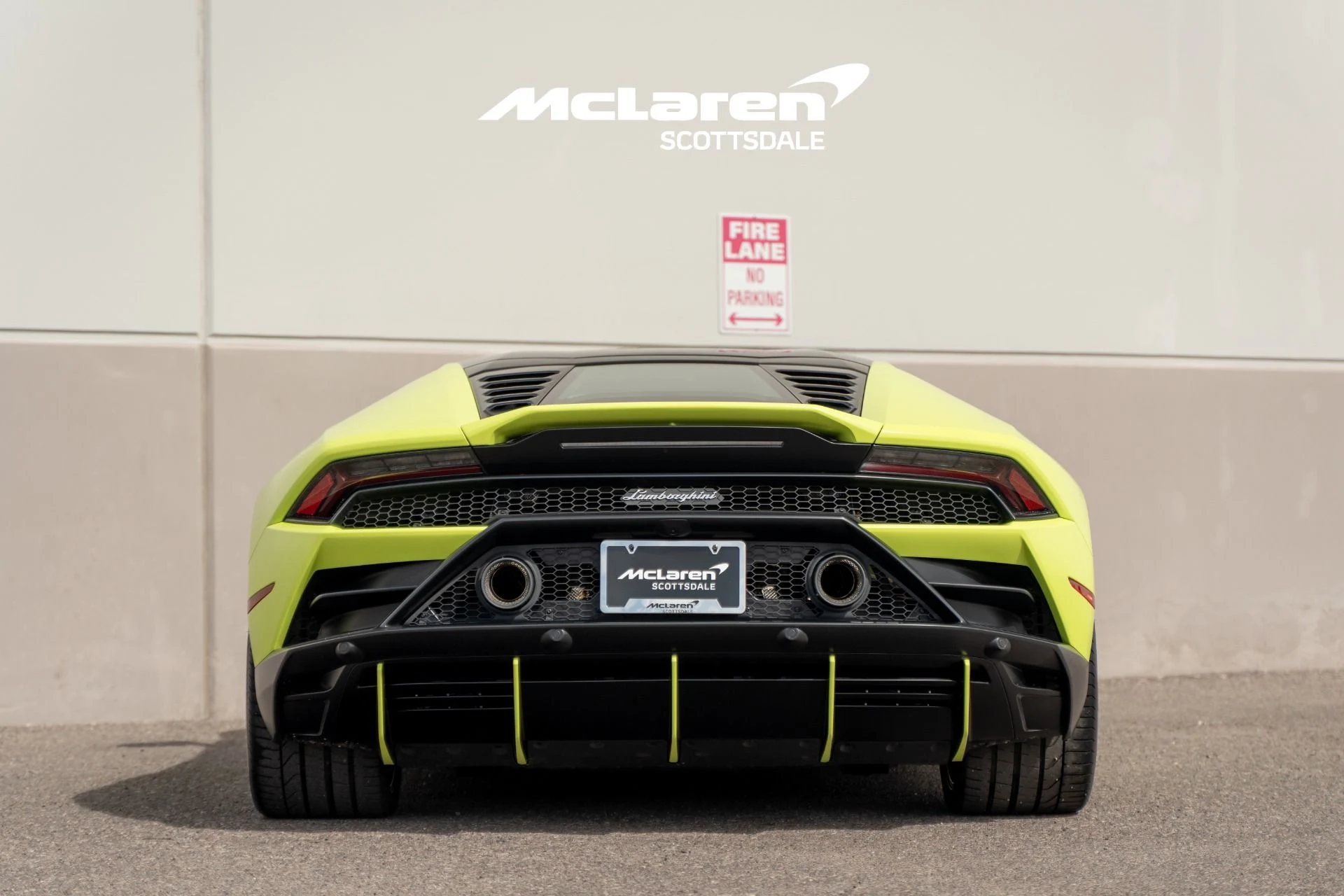 mph005_2679481613_Used_2022_LAMBORGHINI_HURACAN_EVO_1762550693_4b44a9c89e