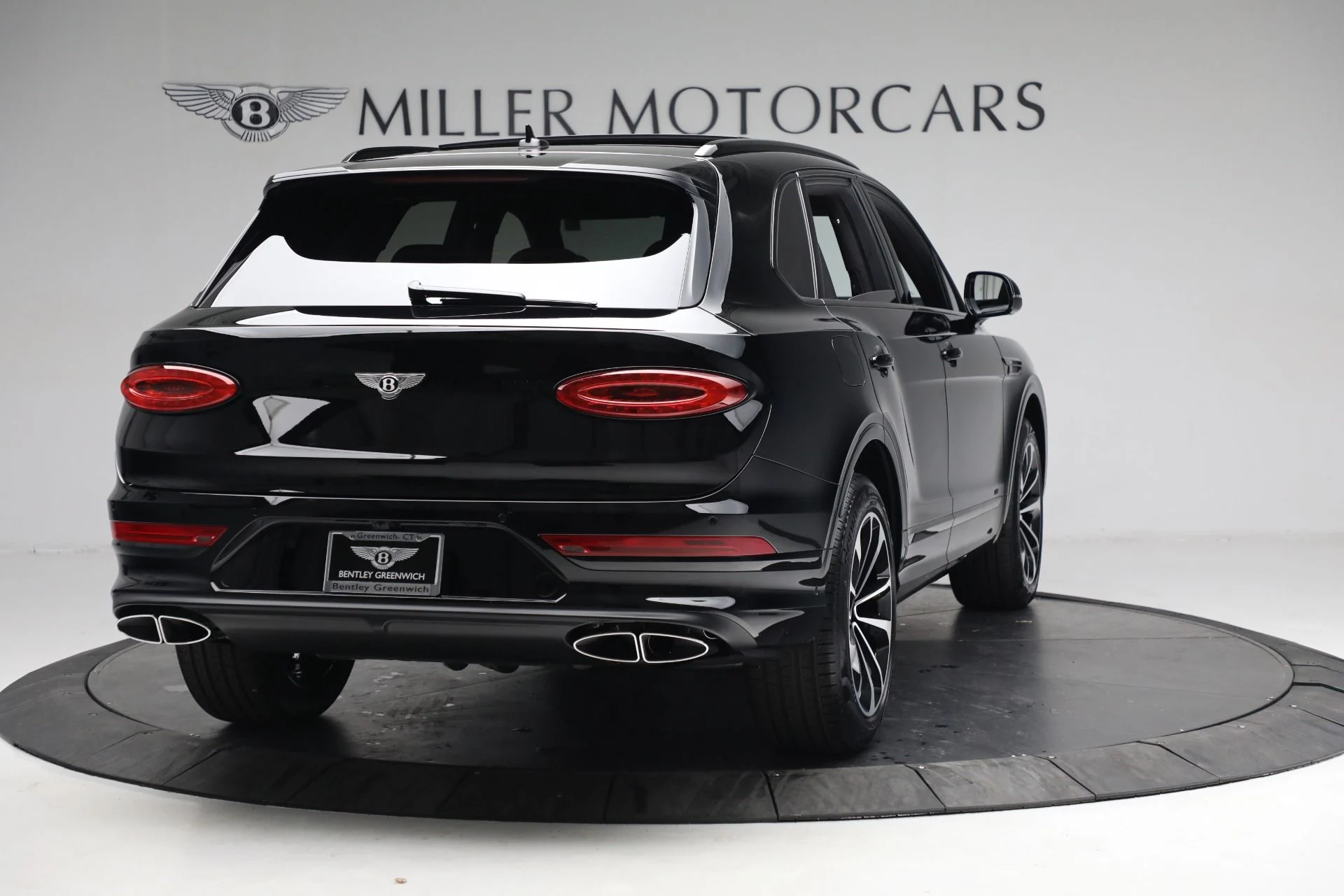 mph005_2684160511_Used_2022_Bentley_Bentayga_V8_1772749614_944296e57d