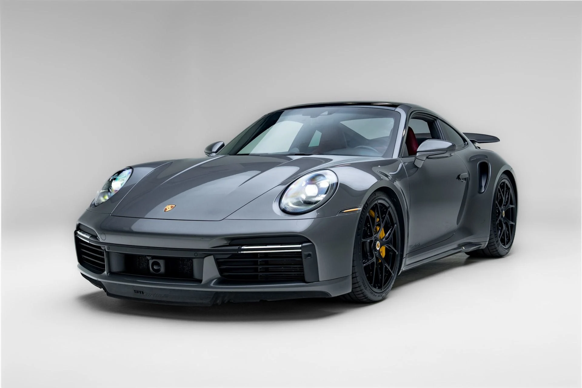 mph005_2701733986_Used_2021_Porsche_911_Turbo_S_1778698810_9fa71d23b0