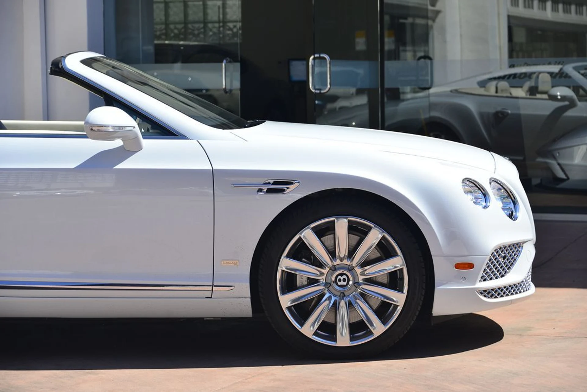 mph005_2706186599_e6ec19b3cd7fe29a695eaeee022b4f7ex_5becddfef6