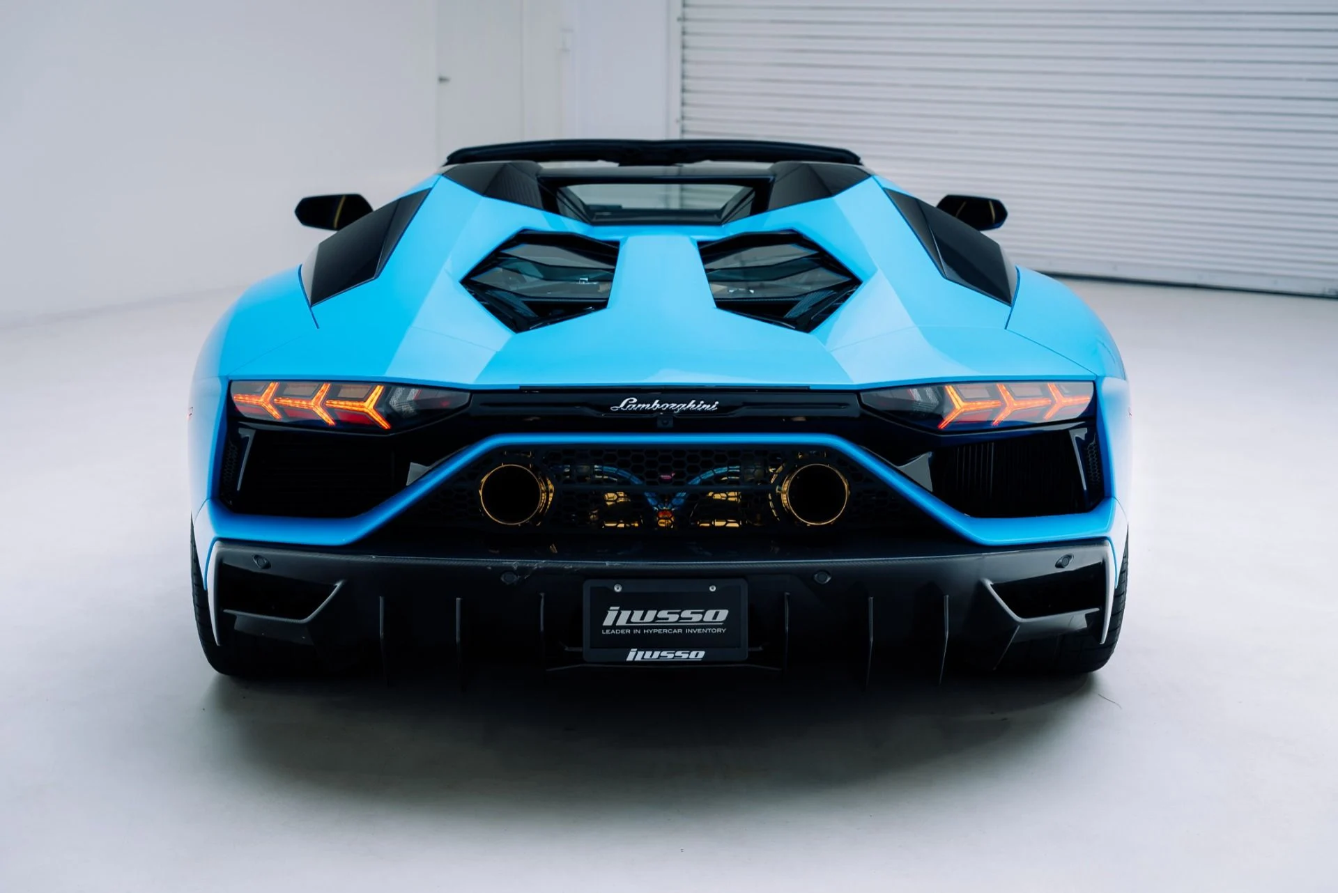 mph005_2710815816_Used_2022_Lamborghini_Aventador_LP_780_4_Ultimae_1767657027_b4d483697c