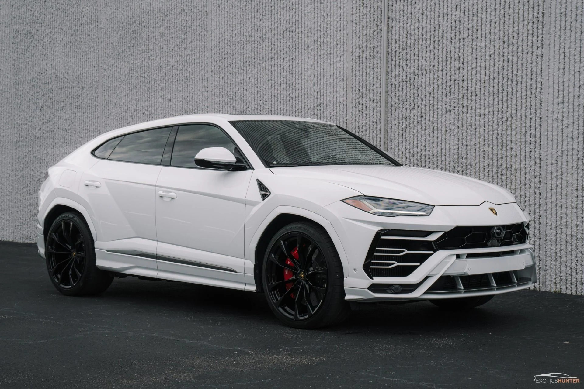 mph005_2715846638_Used_2021_Lamborghini_Urus_1762815107_41b046da70