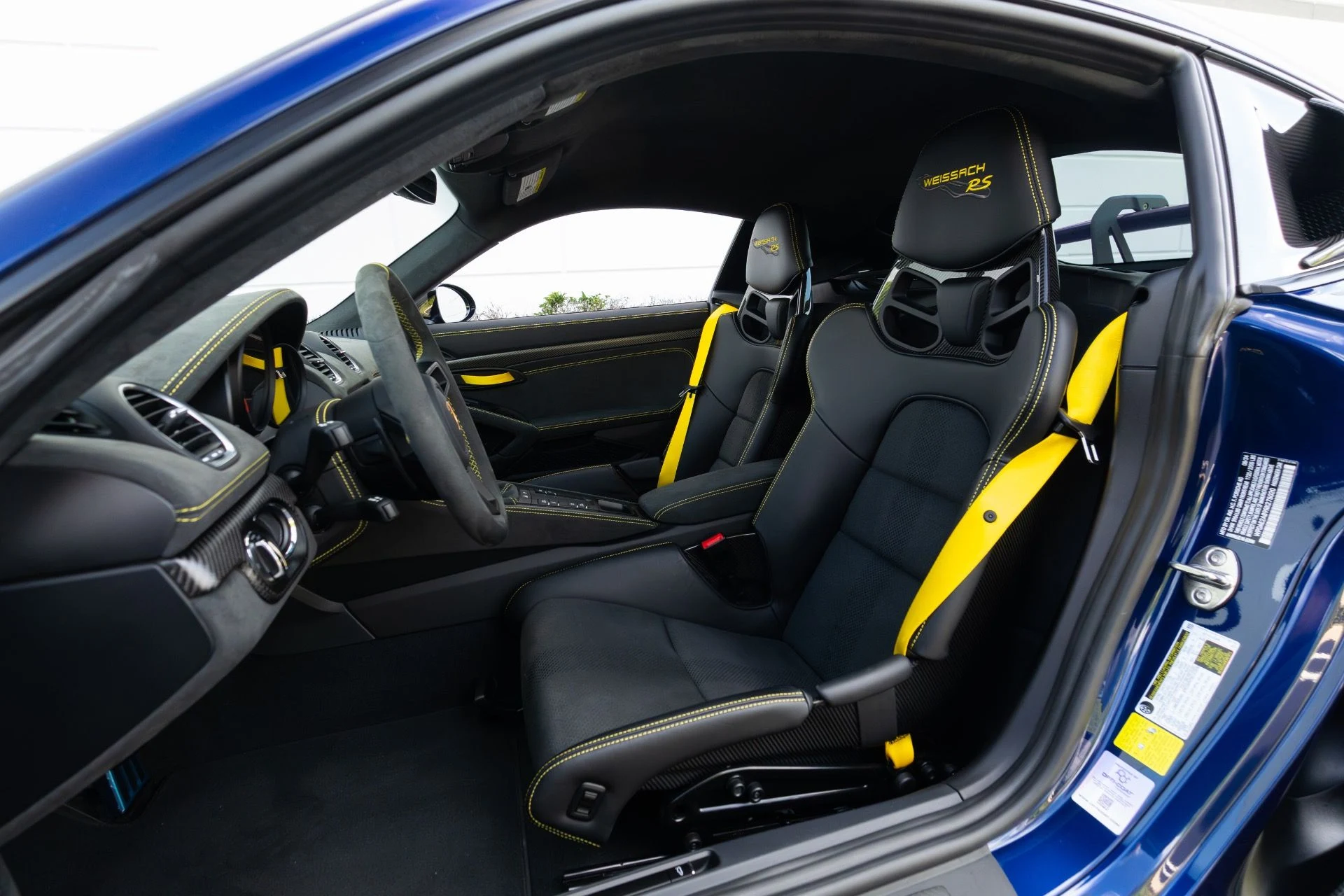 mph005_2718669472_Used_2024_Porsche_718_Cayman_GT_4_RS_1775021157_6ef6e6bf4c