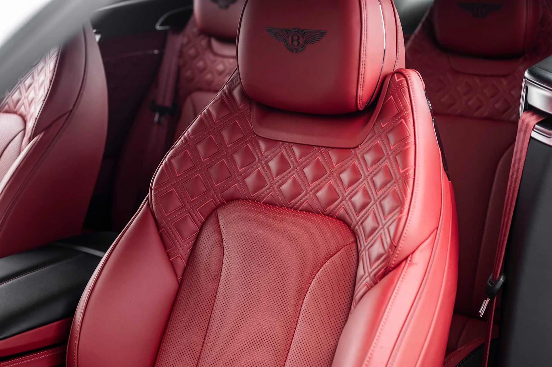 mph005_2721347203_6b9a38a898e449eac1abb5433c21e546x_091651873c