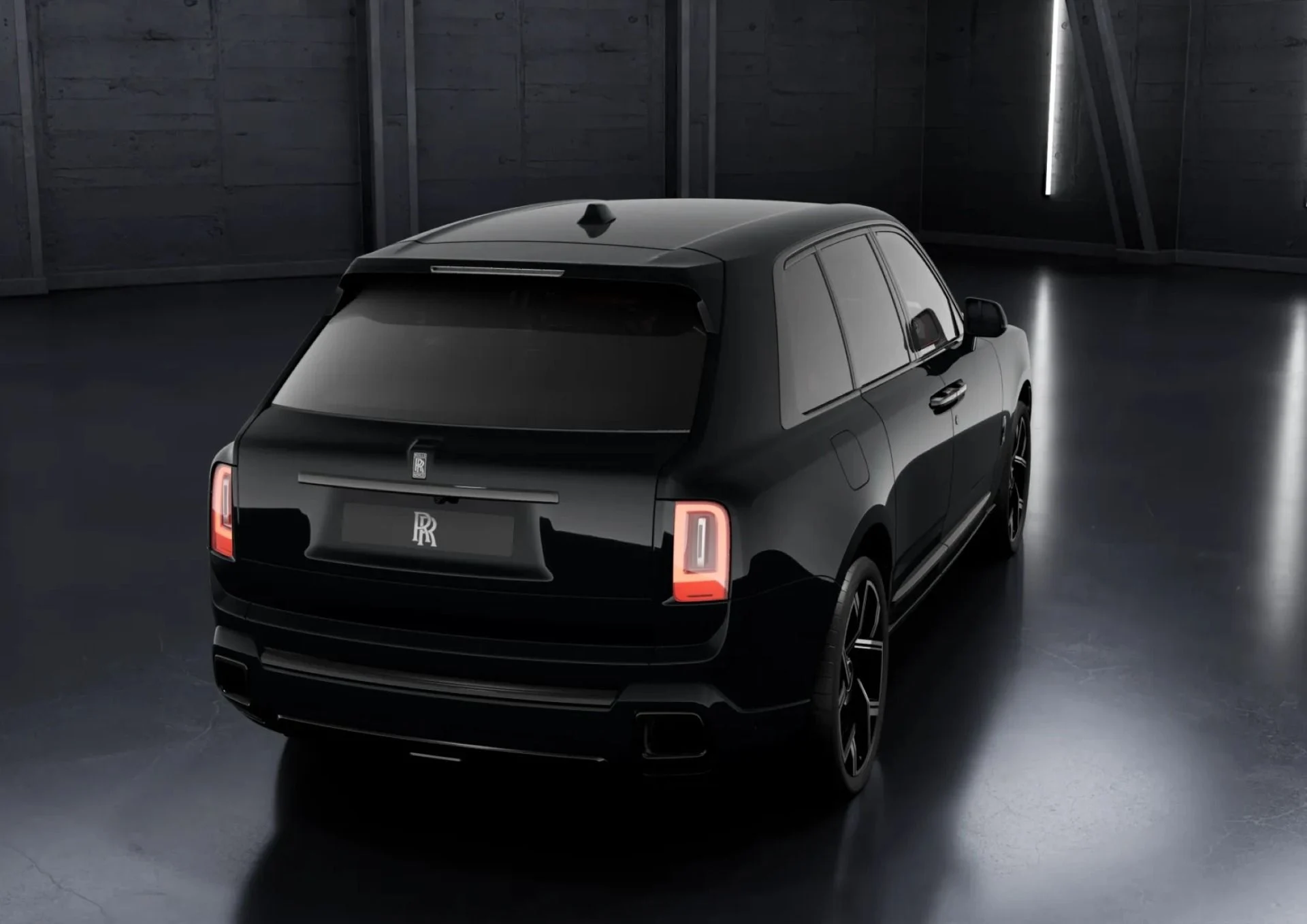 mph005_2726445152_New_2027_Rolls_Royce_Black_Badge_Cullinan_e76f2da704
