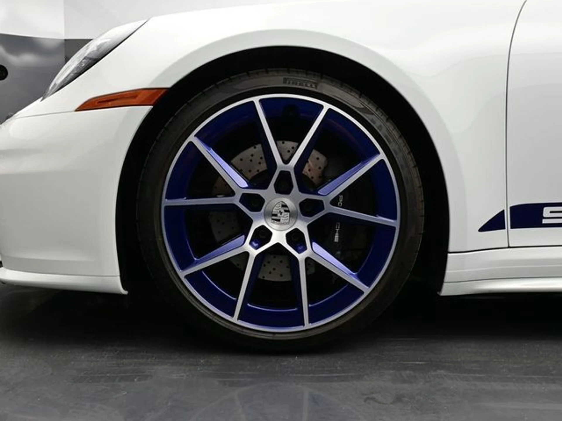 mph005_272652995_9ed7b323efe30403800aa839e7cfc3eax_04300f1aa4