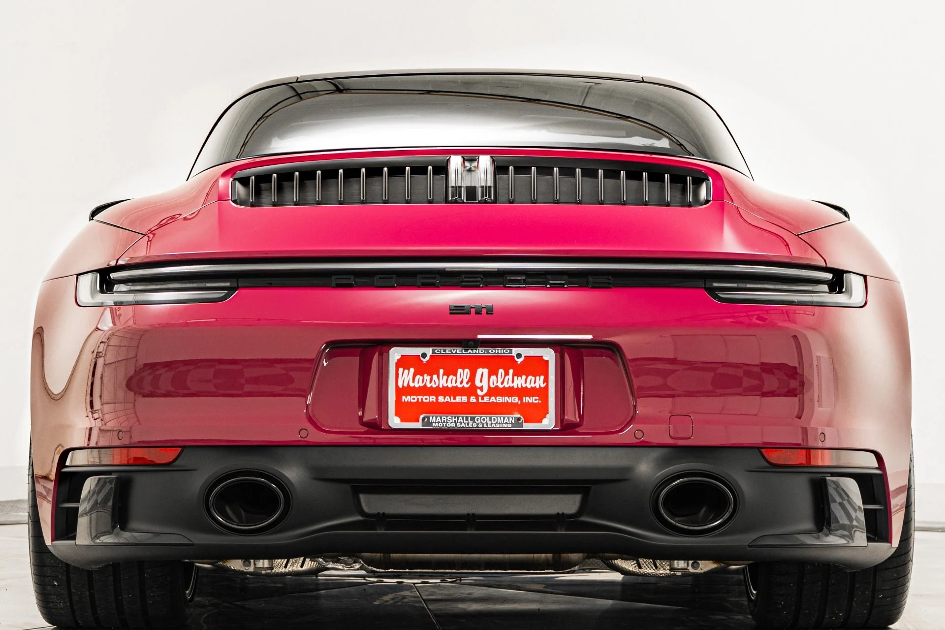 mph005_2728956812_Used_2024_Porsche_911_Targa_4_GTS_1750108422_36d13f796d