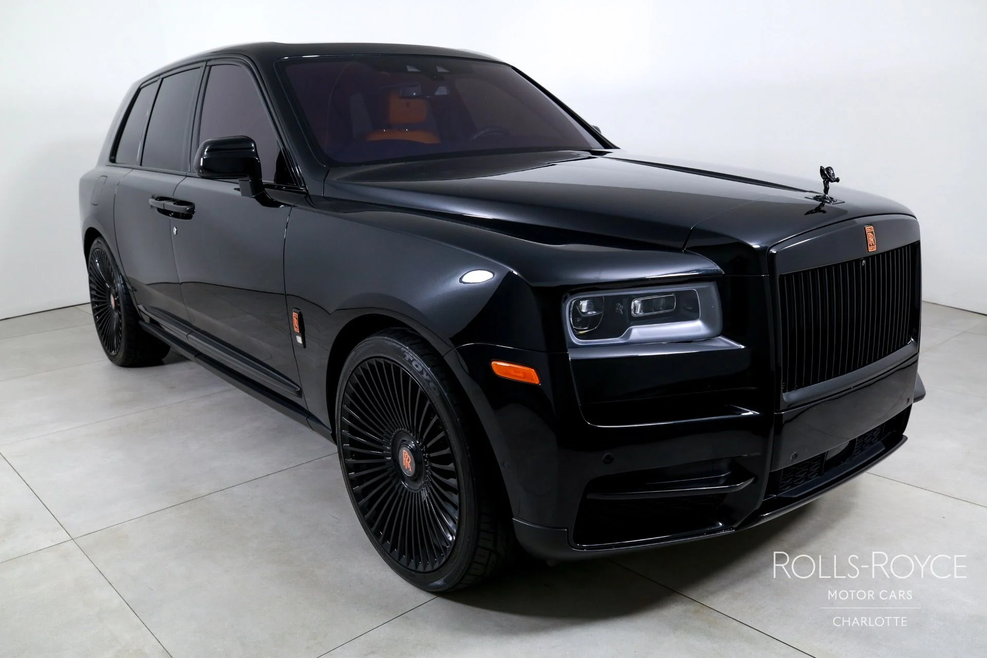 mph005_2735402228_Used_2022_Rolls_Royce_Cullinan_1754340316_082880aafa