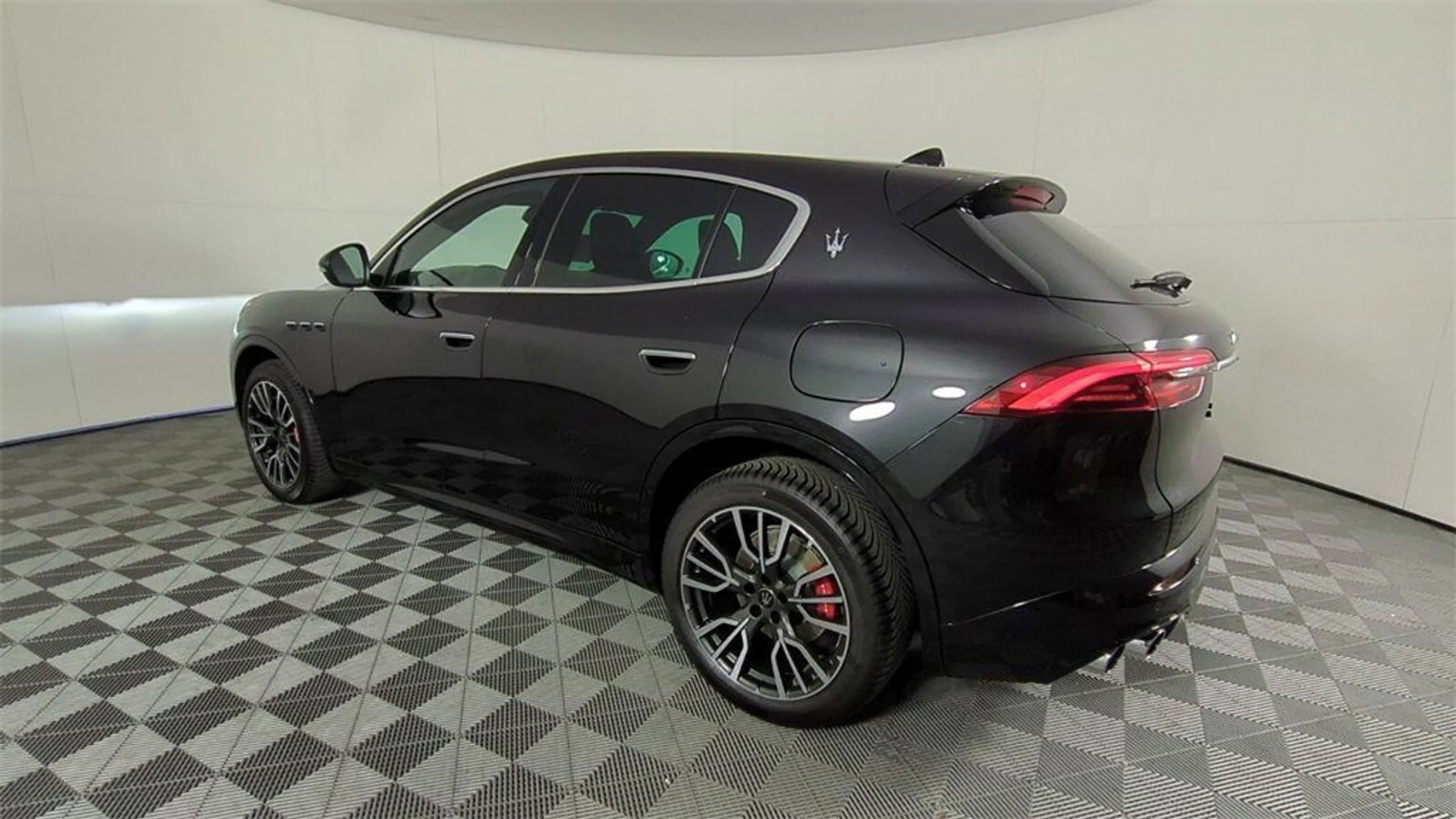 mph005_273932705_aaa1f94a4bbd6a3d284abe395c5f5aa7_1a4a2271cc