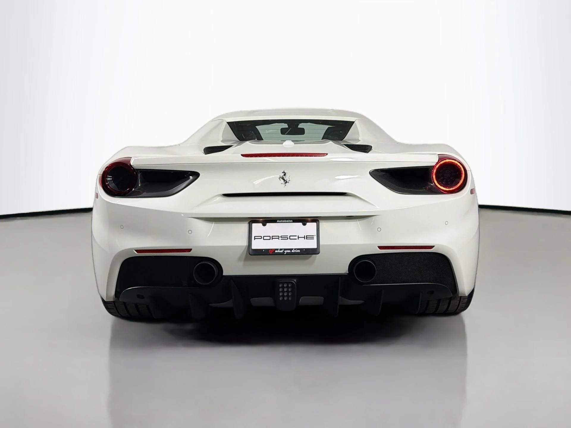 mph005_2748791989_e6d47682ad9d94545e9df5622da241f0_1b870e1f71