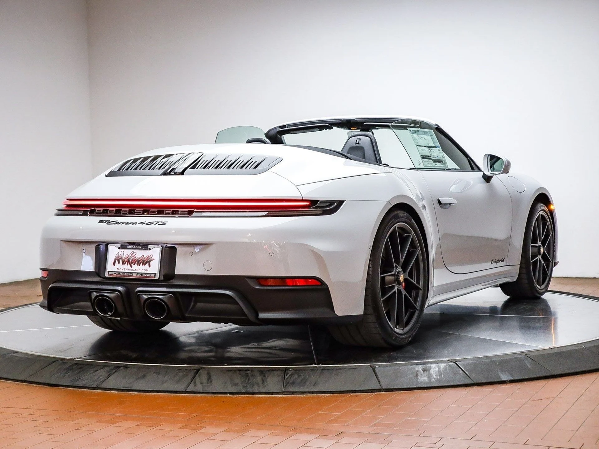 mph005_2755285594_55d6e643933b21ac8020123ee460d5cax_aeee332536