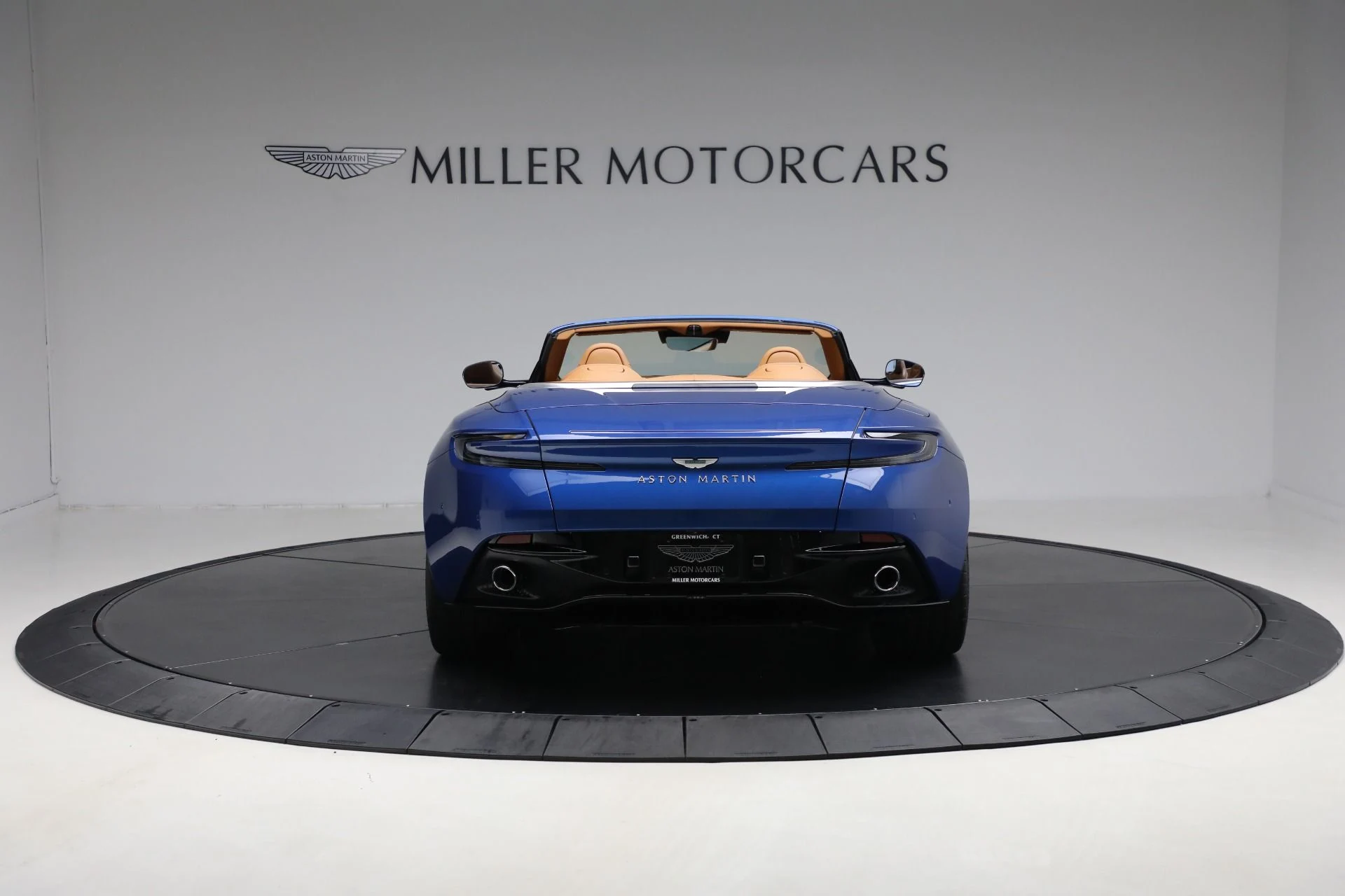 mph005_276533937_New_2025_Aston_Martin_DB_12_Volante_f5c323aabc