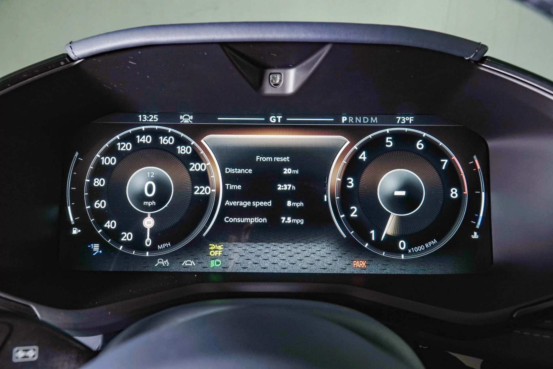 mph005_2771376704_Used_2025_Aston_Martin_DBX_707_1792739128_92f8775e18