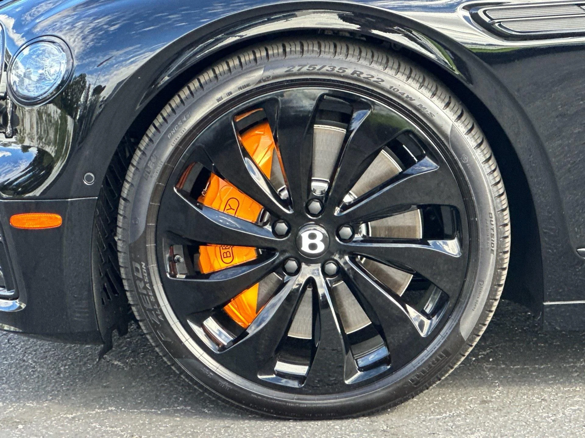 mph005_2774254973_New_2025_Bentley_Flying_Spur_Mulliner_1762940621_c49b48b8f6