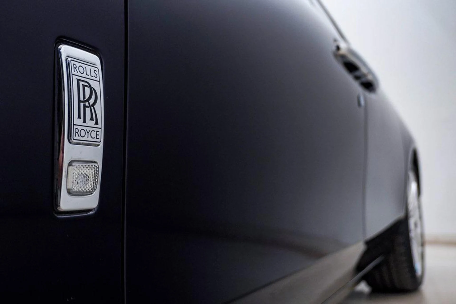 mph005_2780255446_e5_F_Cn_R_Hy_FNB_6a3s_BIK_Qm_WB_By_O_g_9db856862d