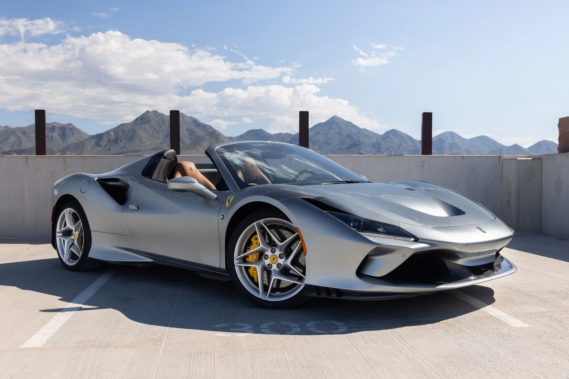 mph005_2793050379_Used_2021_Ferrari_F8_Spider_1791592255_6bcceeabc8