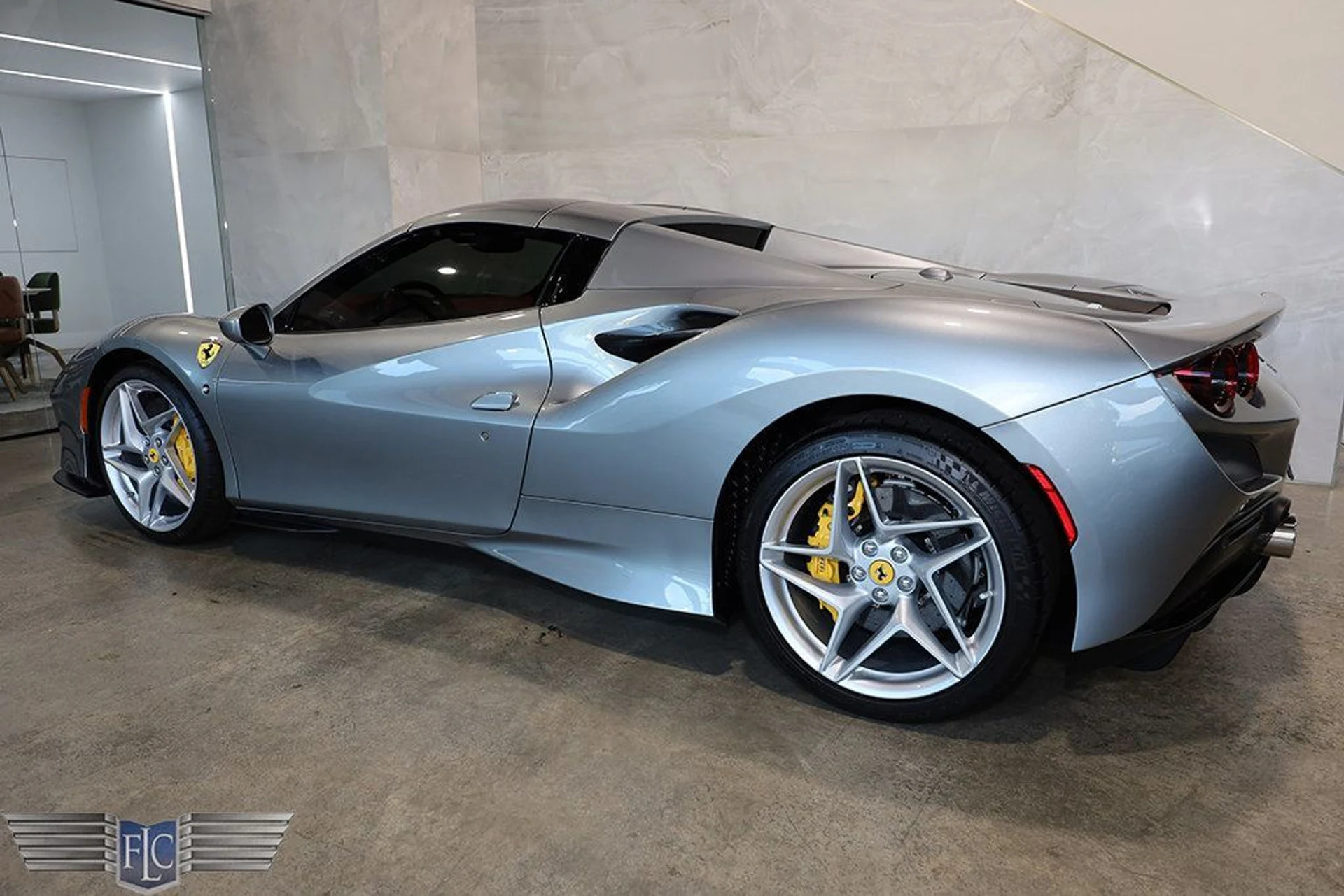 mph005_2797356738_used_2021_ferrari_f8_spider_convertible_9689_22996812_6_1024_ace1bcf95c