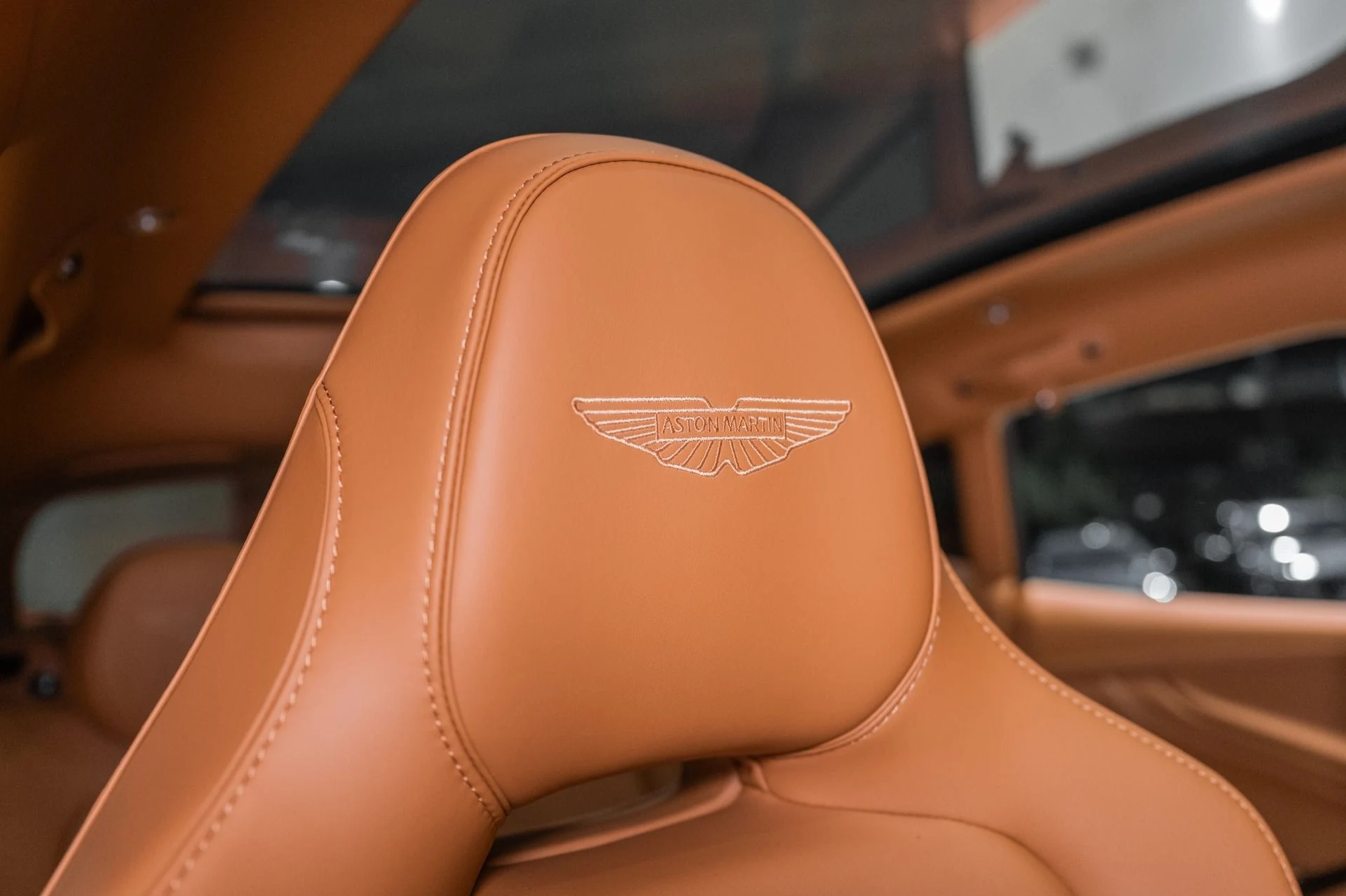 mph005_2799132204_New_2026_Aston_Martin_DBX_707_1786372165_2326be14fa