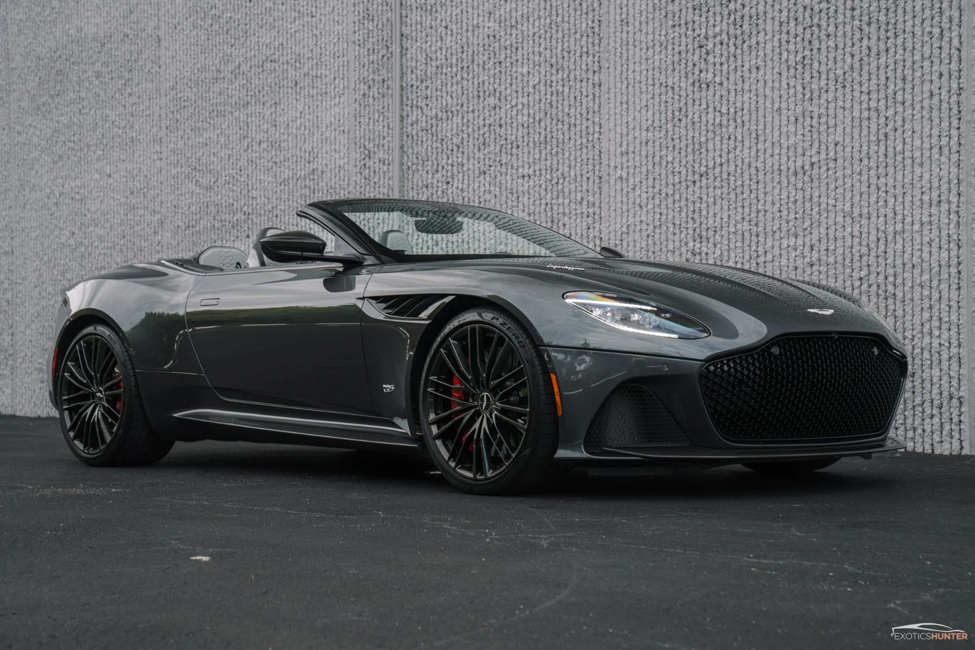 mph005_2800912226_Used_2020_Aston_Martin_DBS_Superleggera_1762814802_6dc82bd993