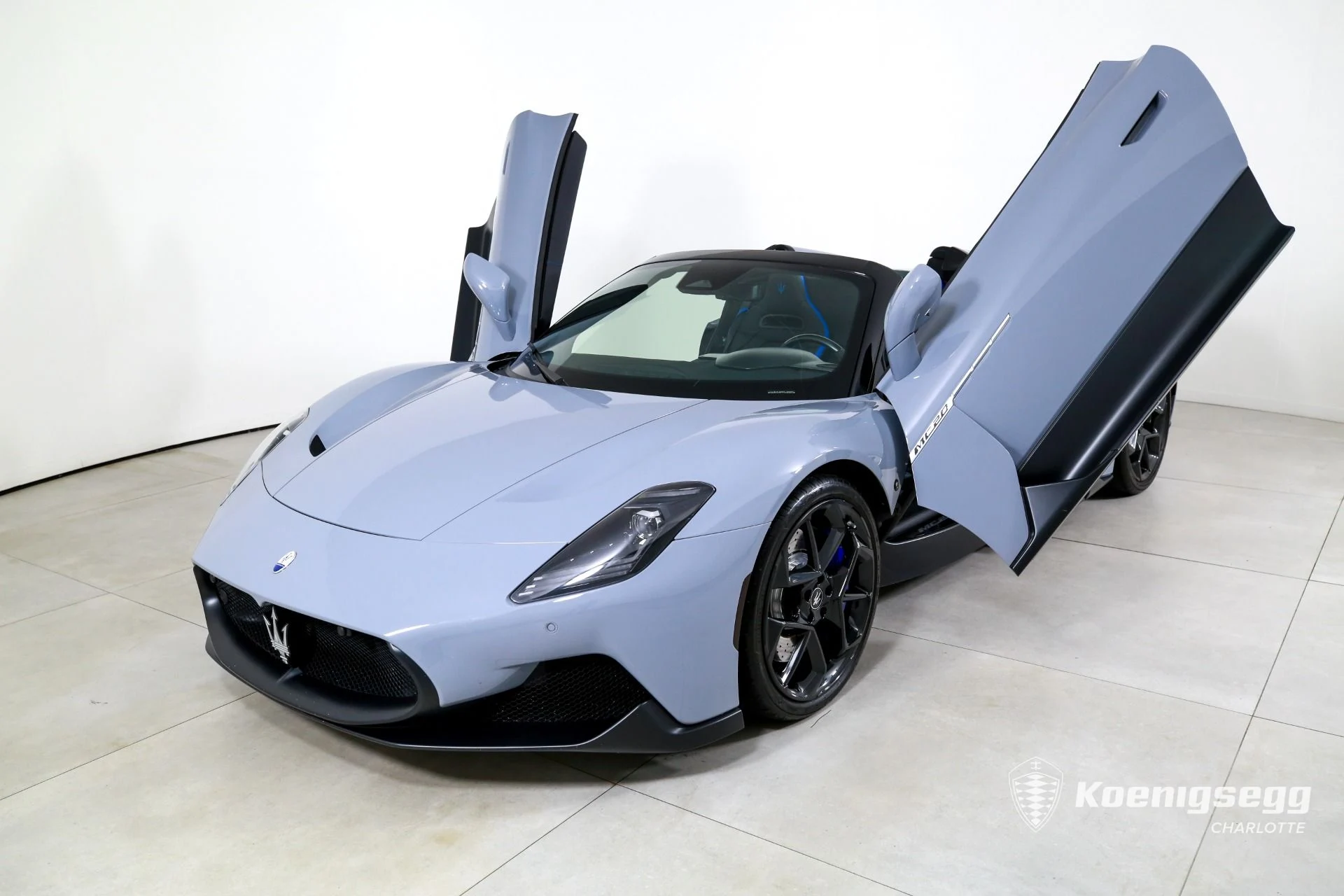mph005_282138281_Used_2023_Maserati_MC_20_Cielo_1761054528_d2242c3c5c