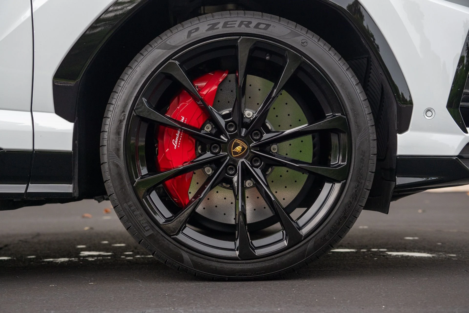 mph005_2828119168_Used_2022_Lamborghini_Urus_1758159837_ef34d5def1