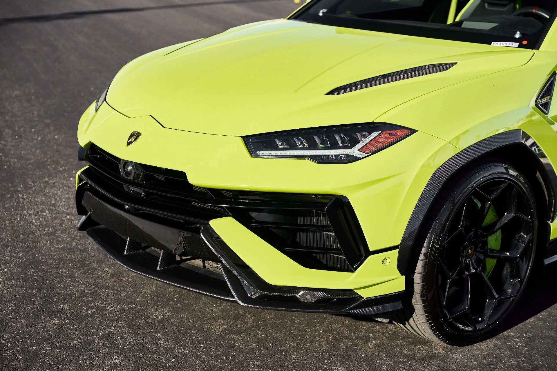 mph005_2835559951_Used_2024_Lamborghini_Urus_Performante_1771724605_fe15f8bf53