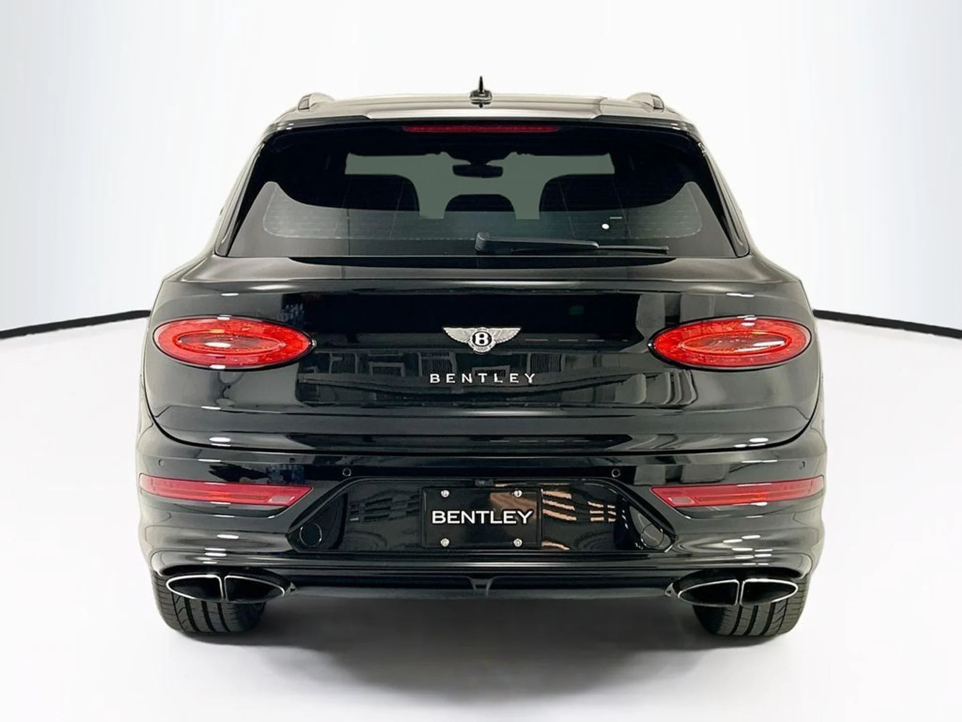mph005_2842316813_used_2021_bentley_bentayga_v8awd_8119_23037216_6_1024_4a2e9860ea