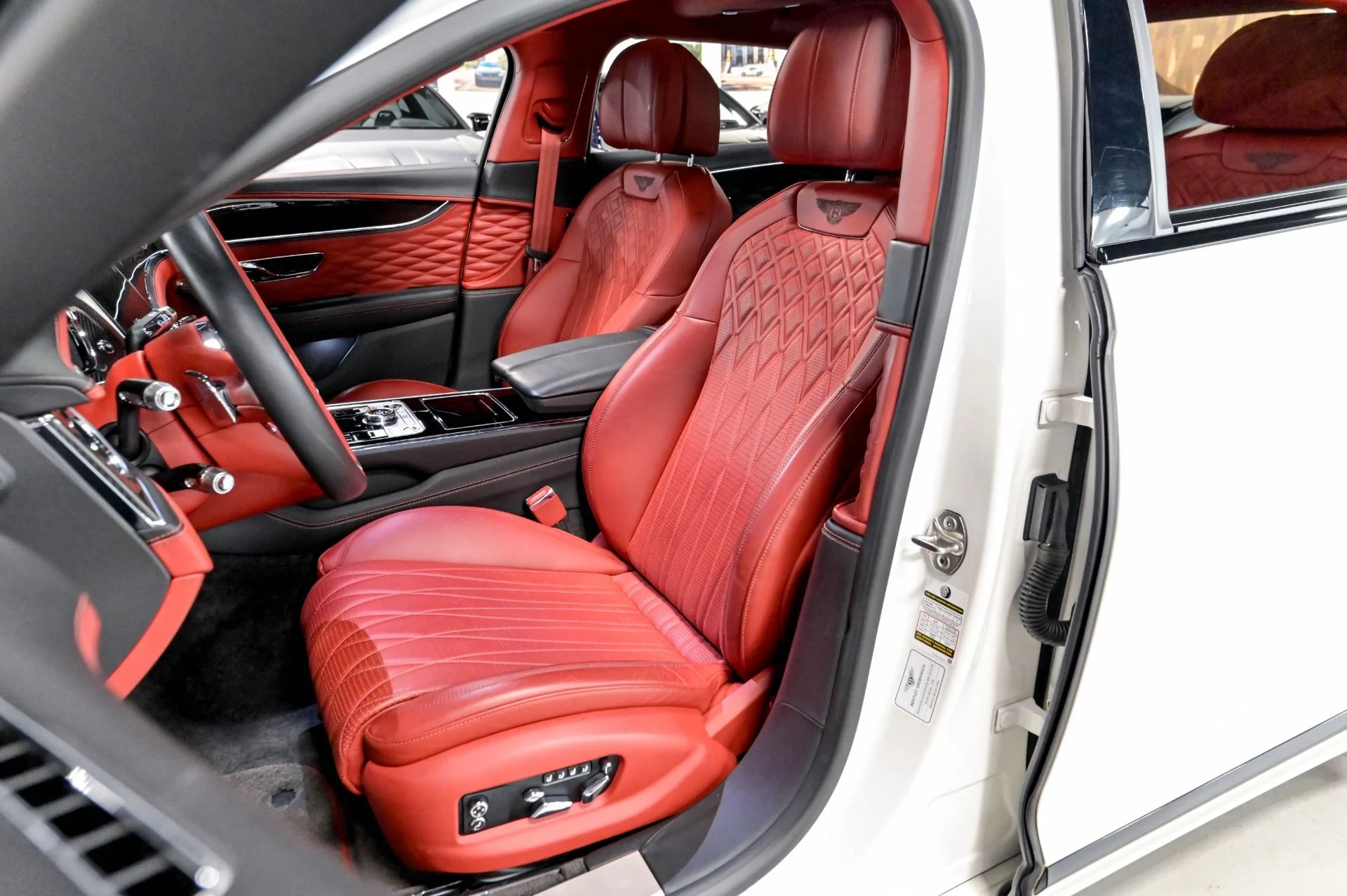 mph005_2855918884_Used_2021_Bentley_Flying_Spur_W12_1781552486_78a263e3ee