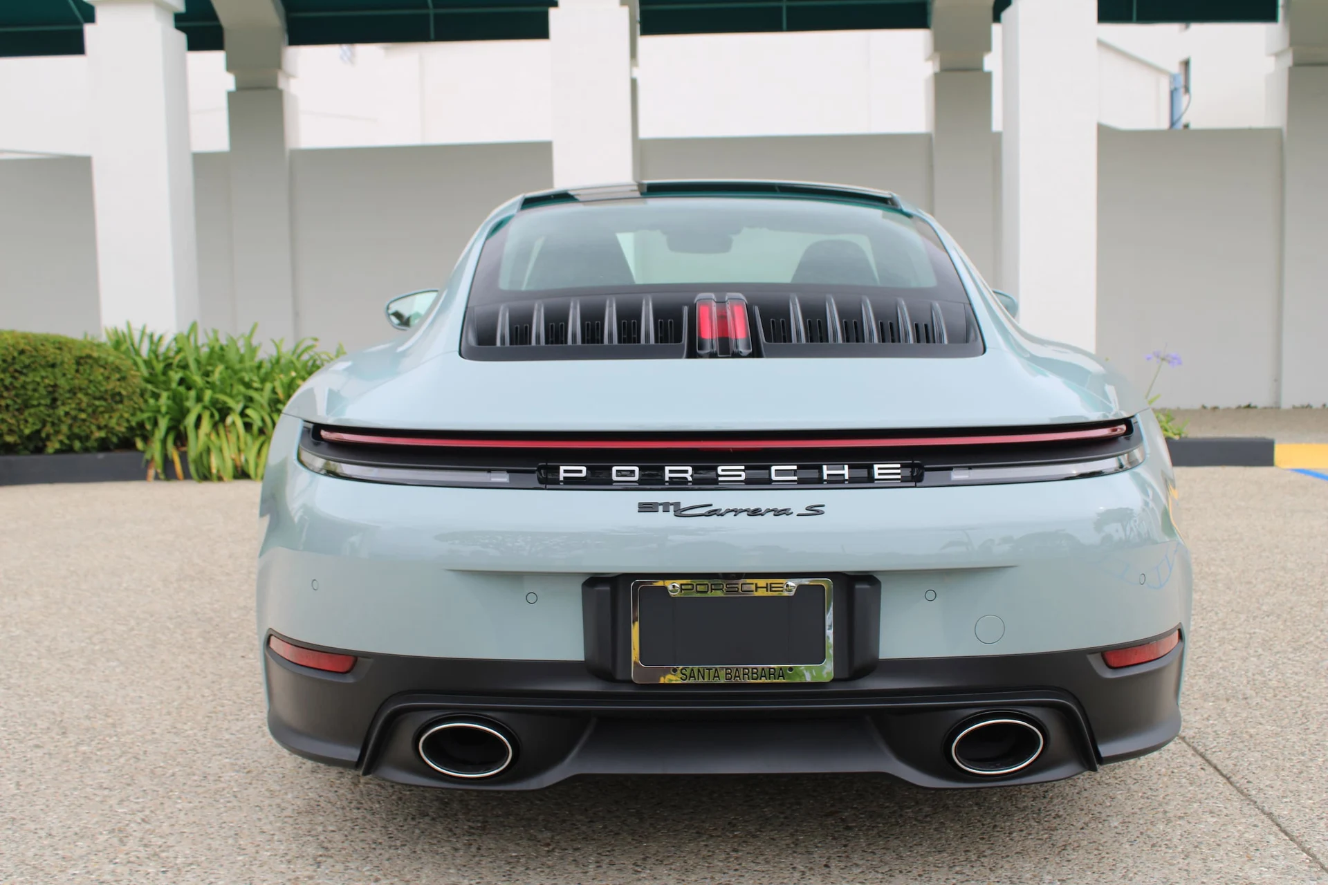 mph005_2860070081_552b1e20bd170387b03e74fcc7a9e702x_031c9440cb