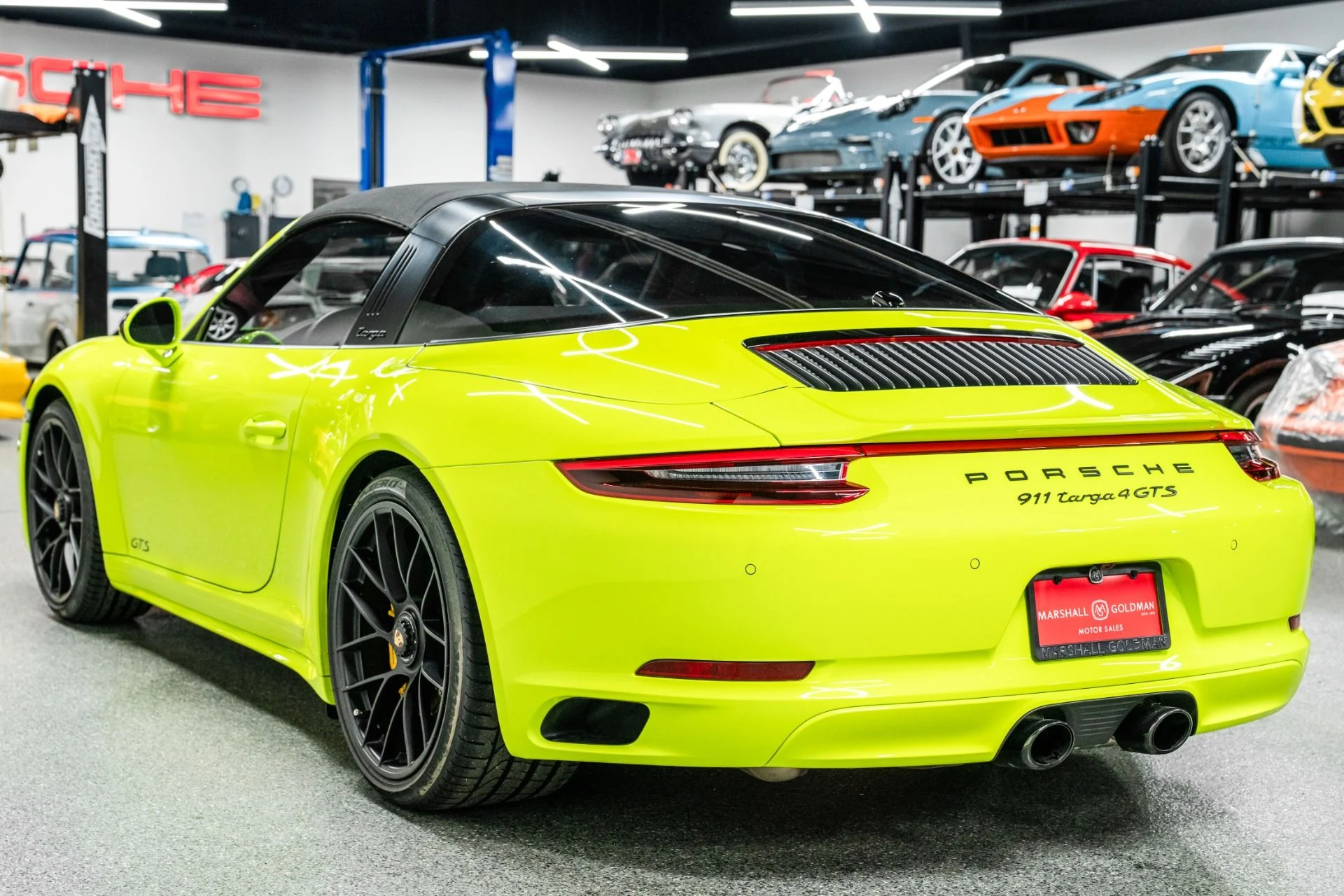mph005_2868137537_Used_2018_Porsche_911_Targa_4_GTS_PTS_Acid_Green_60k_in_Options_Amazing_1767036323_e0dff4c8ca