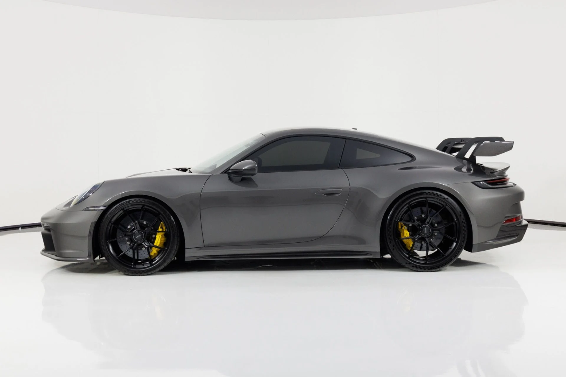 mph005_2872490604_Used_2023_Porsche_911_GT_3_1781728498_1ecf2e48ae