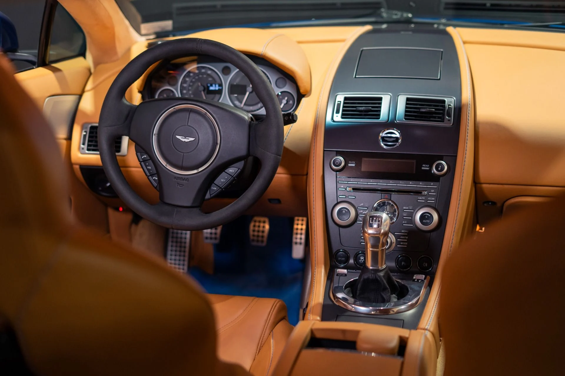 mph005_2882780475_Used_2011_Aston_Martin_V12_Vantage_Manual_Transmission_Aviemore_Blue_1785170153_9d9efbd45f