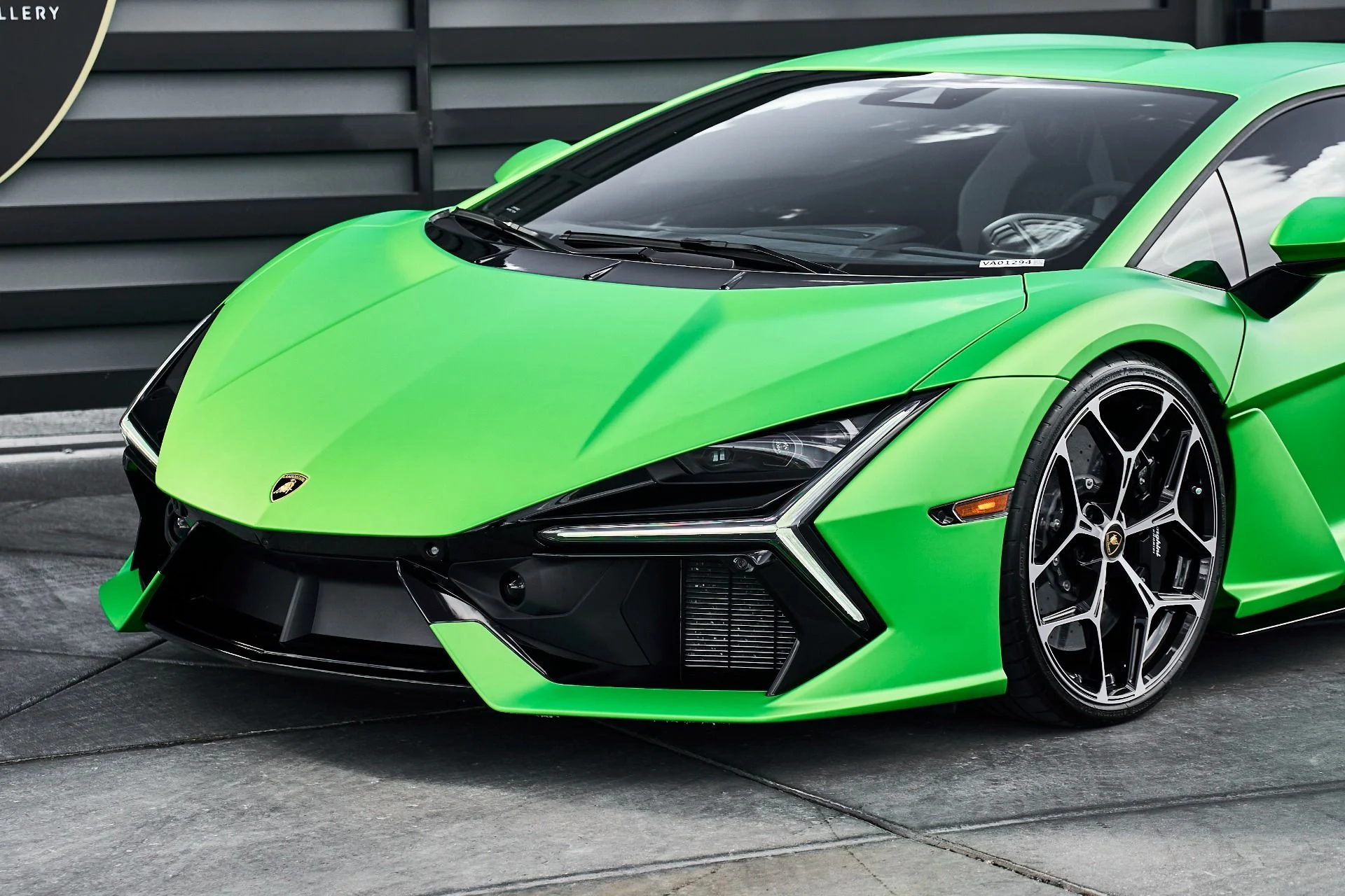 mph005_288526810_Used_2024_Lamborghini_Revuelto_Base_1789697435_21de809a48