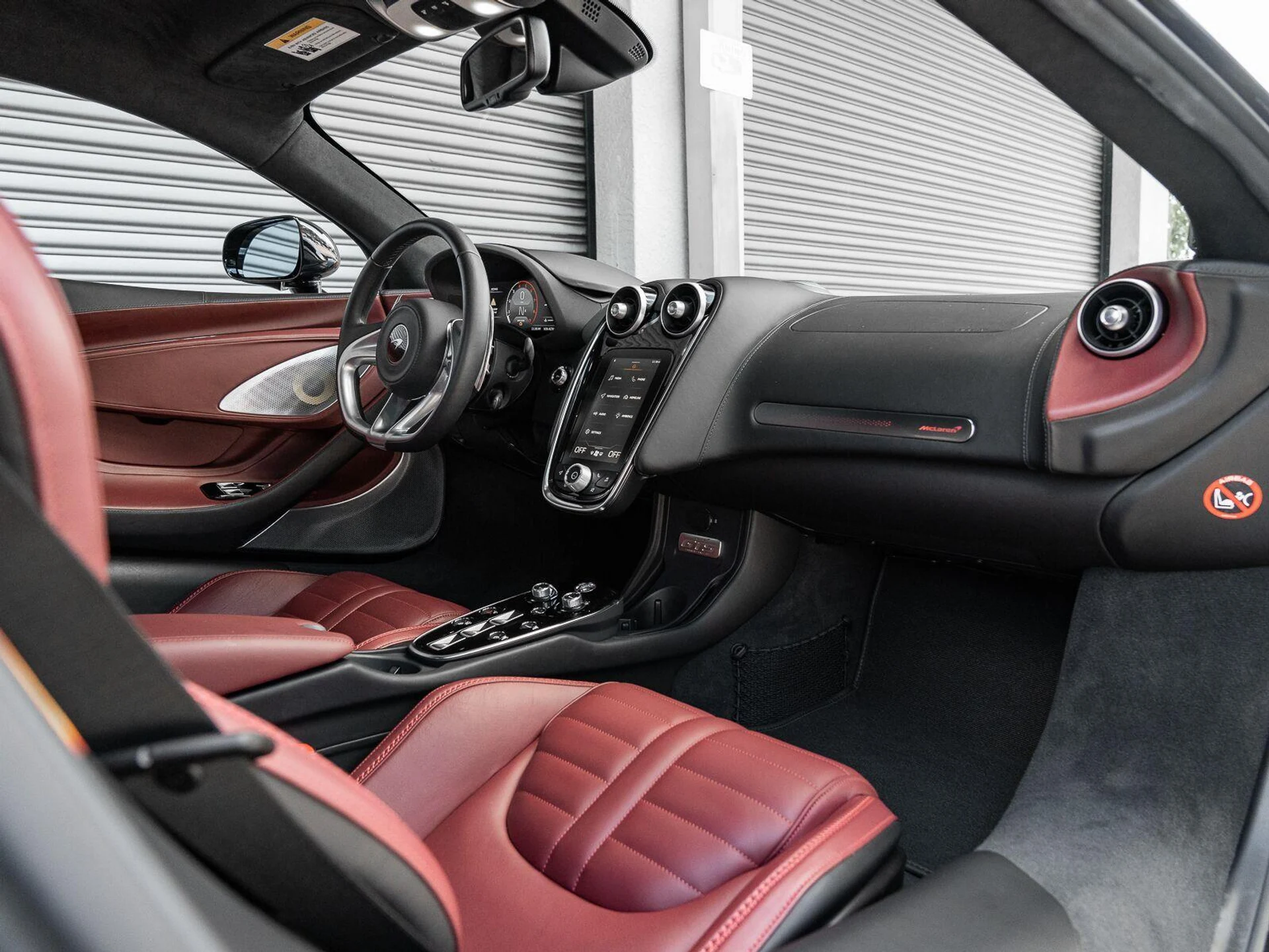 mph005_2887145905_Used_2025_Mc_Laren_GTS_Performance_1784923316_402057da9f