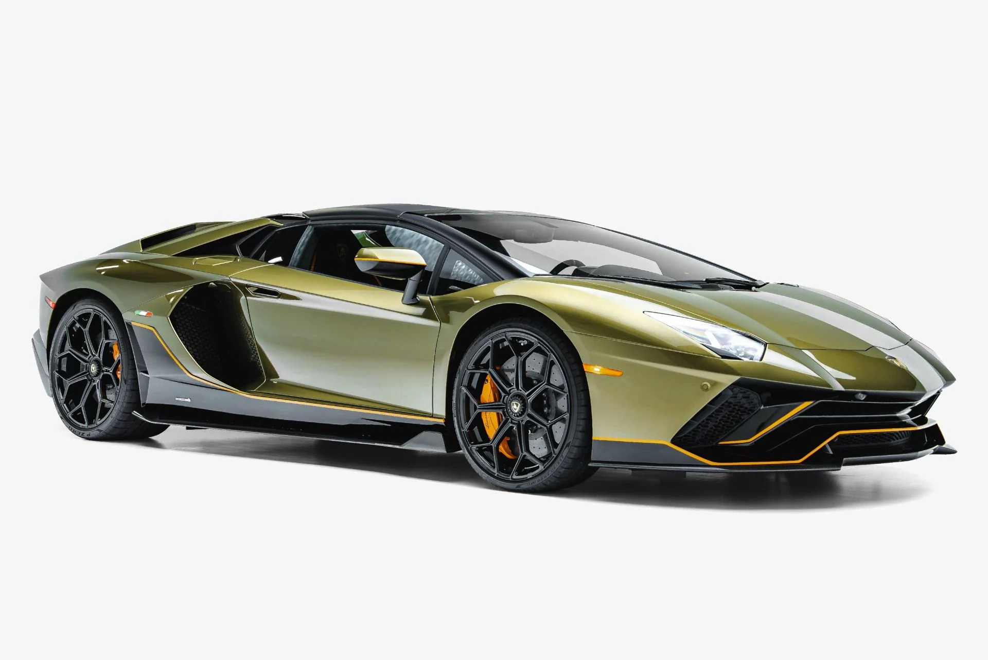 mph005_2889789372_Used_2022_Lamborghini_Aventador_LP_780_4_Ultimae_1792689292_9fd1d79c06