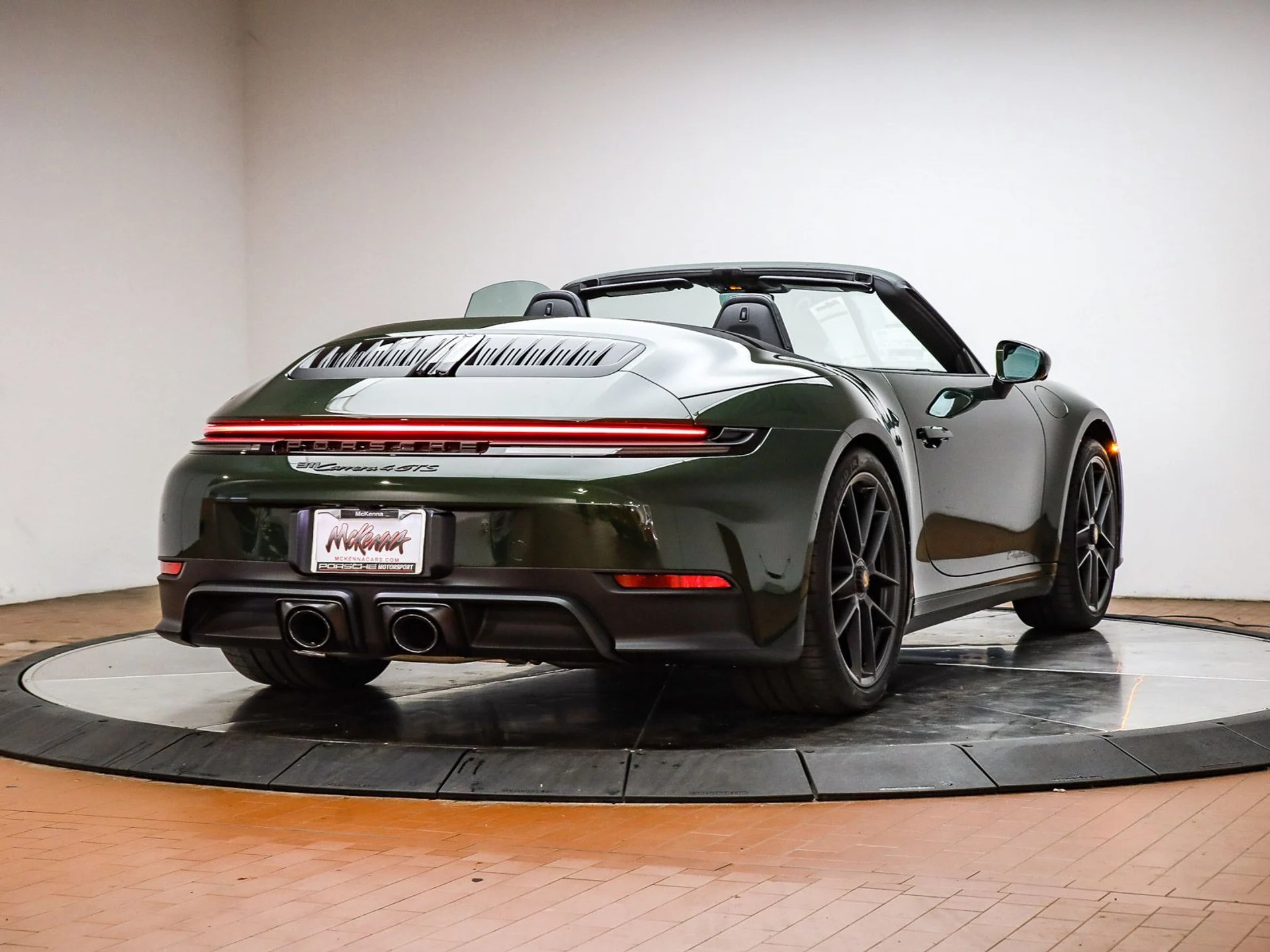 mph005_2903779076_386256aa57b66da496e300c74f1c7334x_39926a7c4f