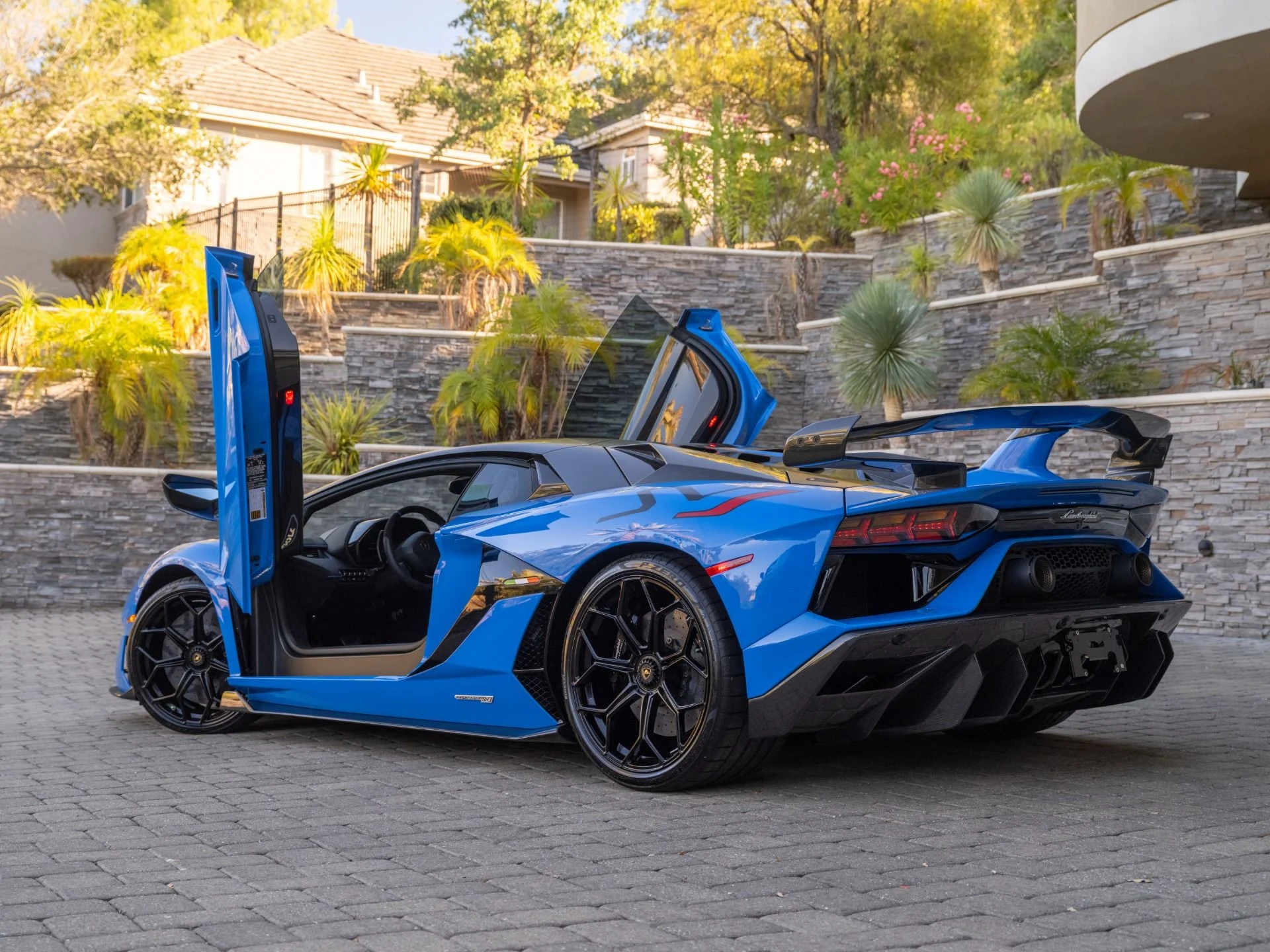 mph005_2908151655_Used_2020_Lamborghini_Aventador_LP_770_4_SVJ_1785437676_e45506d1b2