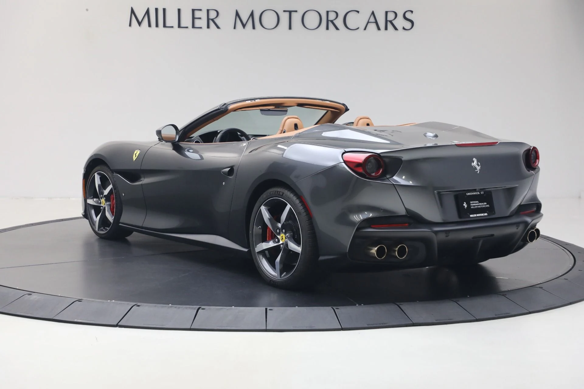 mph005_2910403163_Used_2022_Ferrari_Portofino_M_1785520337_e0bcdedf29